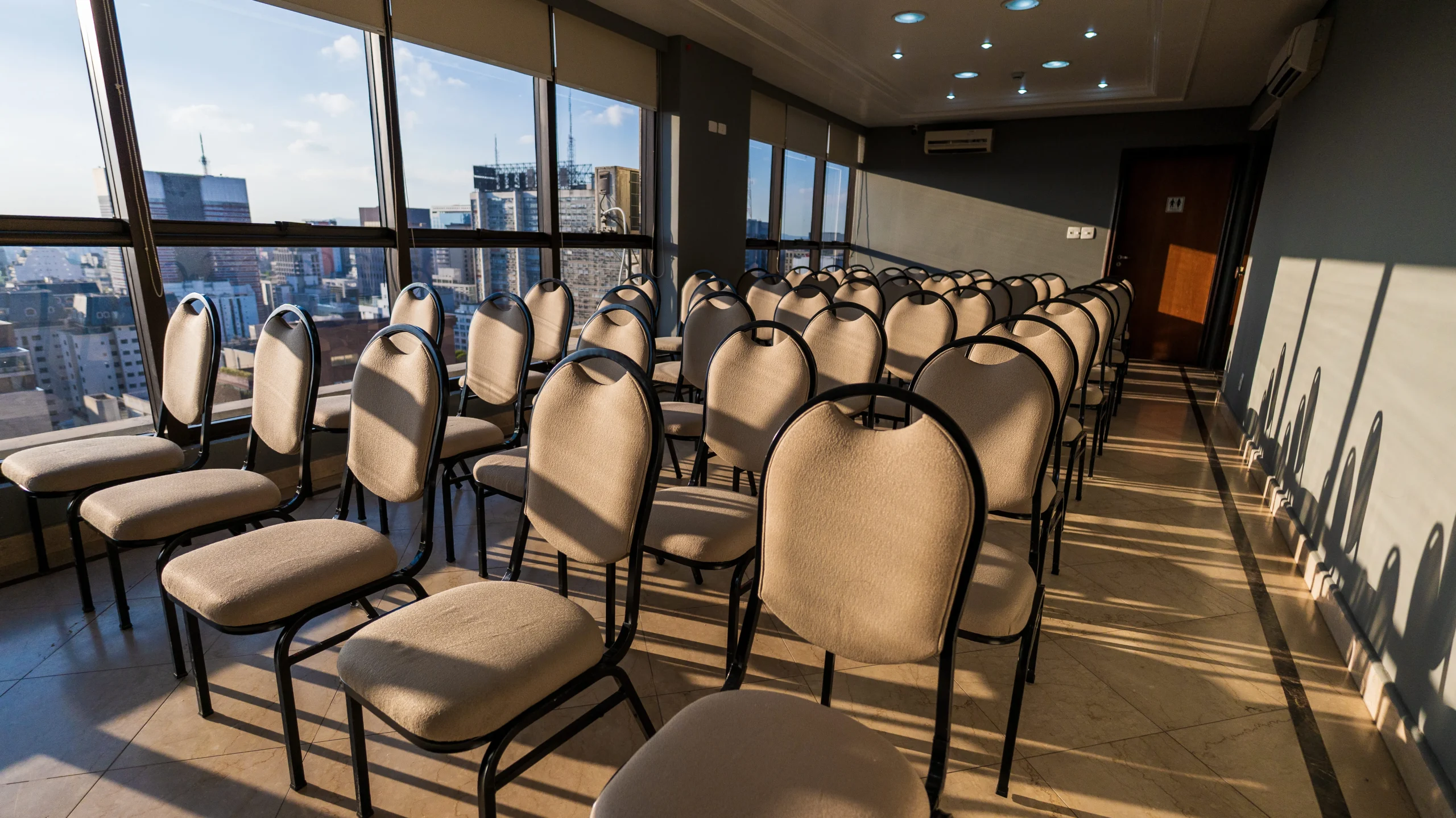 Sala de eventos e reuniões do Central Park Jardins no 28º andar em São Paulo