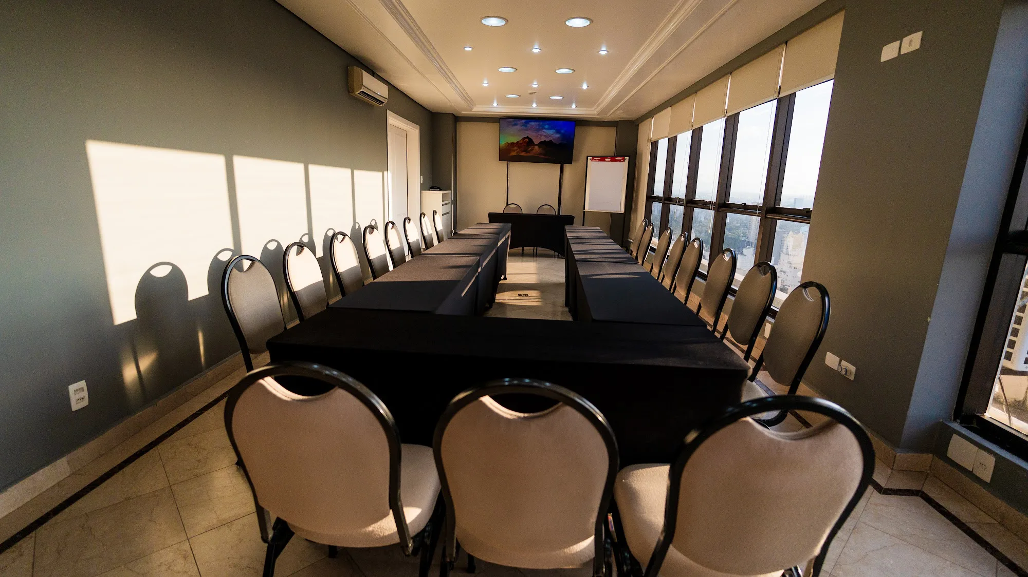 Sala Paulista montada em formato U